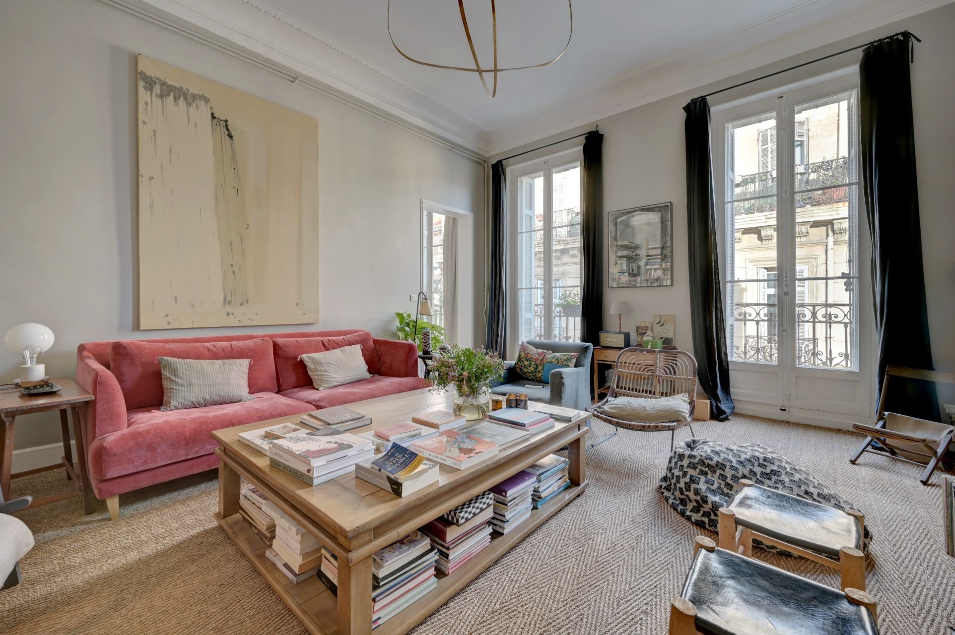 luxury apartment 5 Rooms for sale on MARSEILLE (13006)