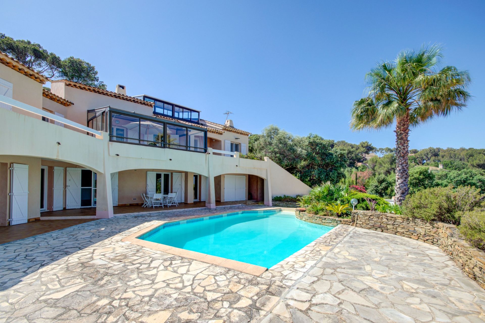 luxury house 6 Rooms for sale on SIX FOURS LES PLAGES (83140)